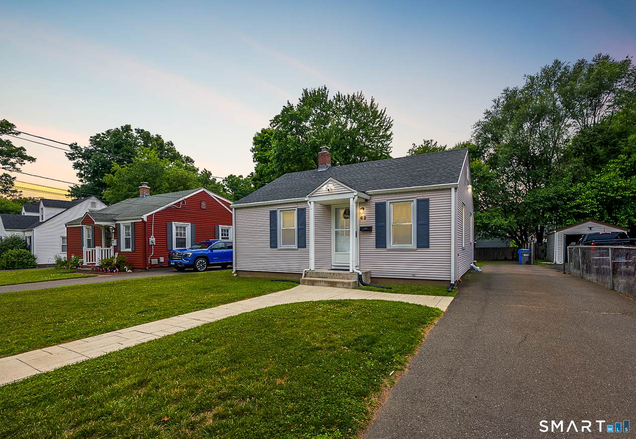 62 Essex Street - Photo 1