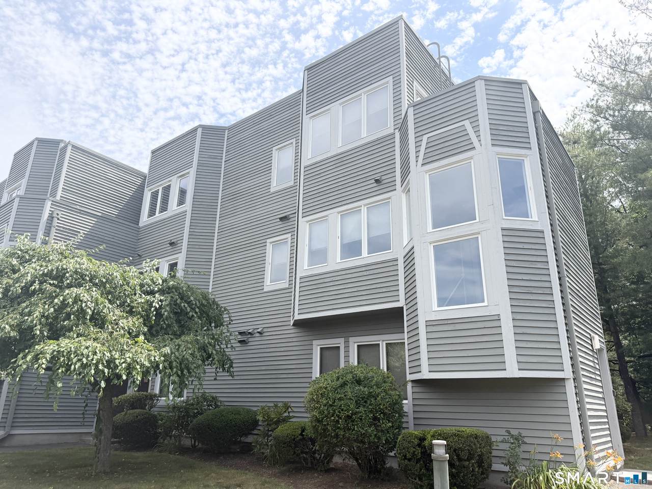 1414 Whitney Avenue - Photo 1