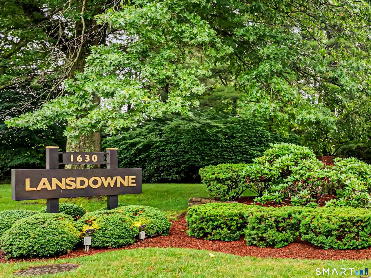 321 Lansdowne - Photo 1