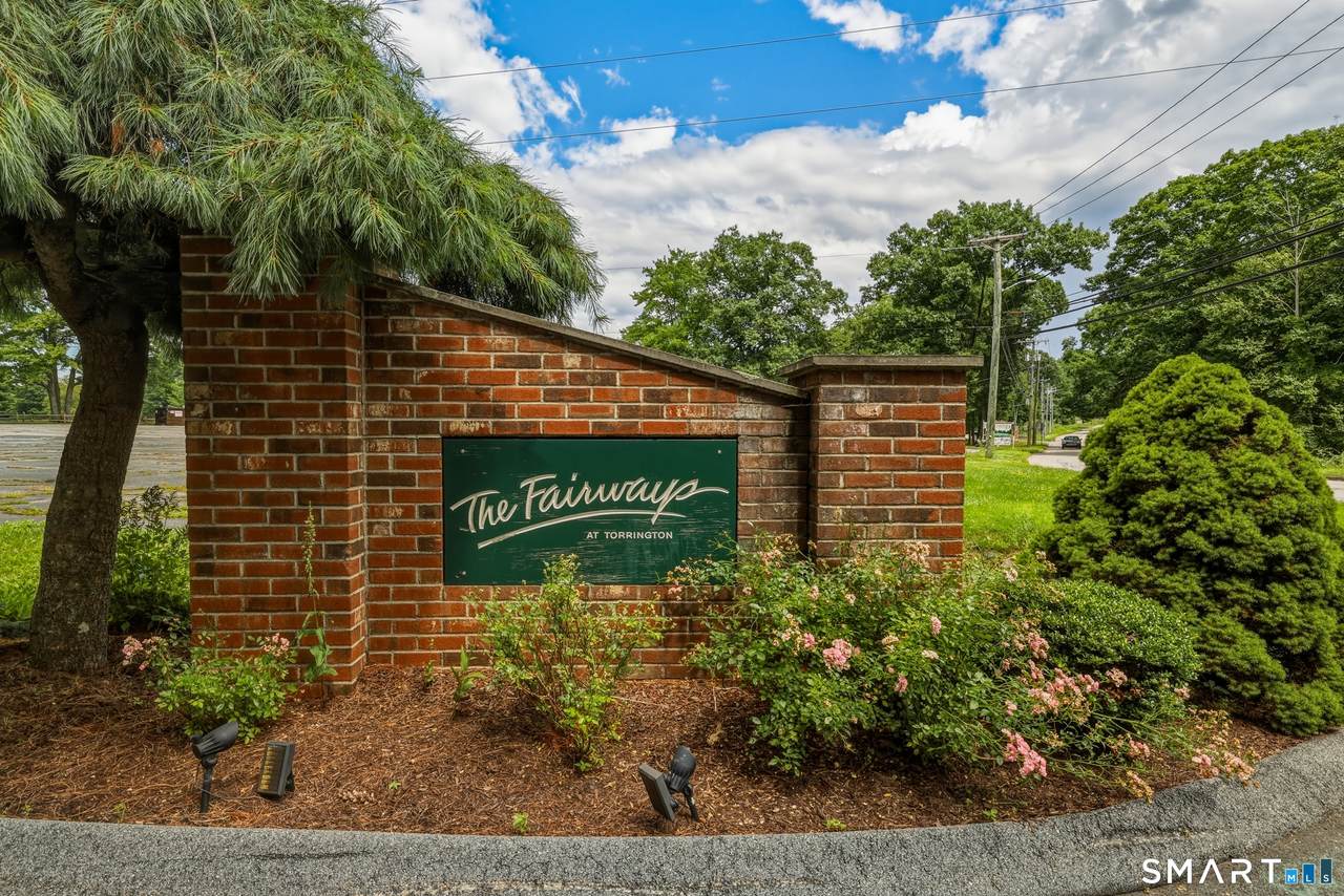 142 Spyglass Court - Photo 1