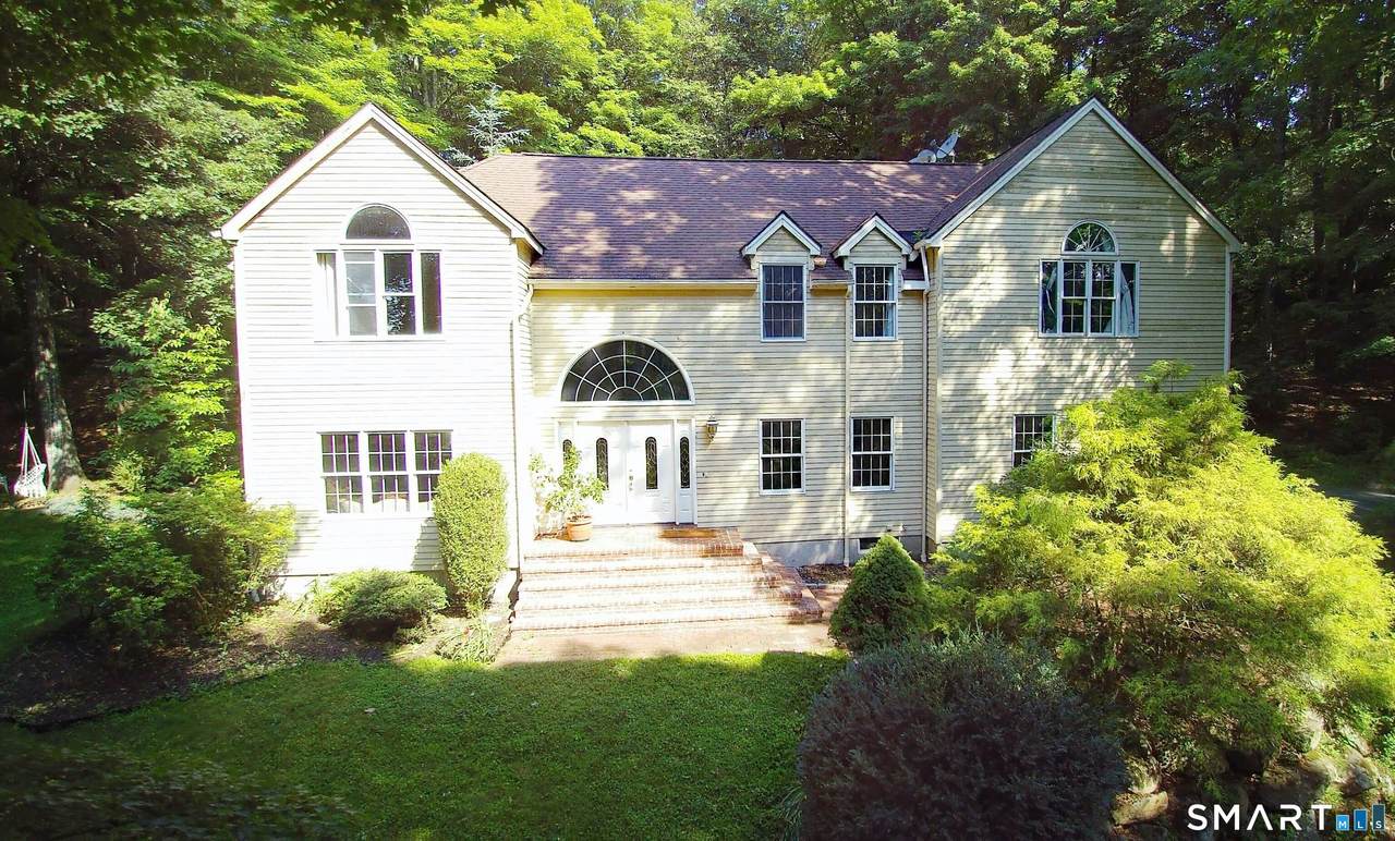 123A Peaceable Street - Photo 1