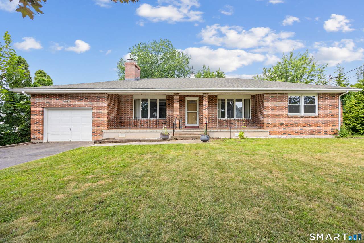 20 Autran Avenue - Photo 1
