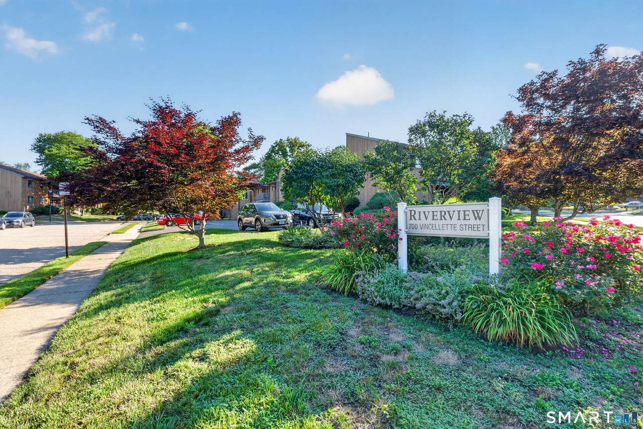 14 Riverview Drive - Photo 1