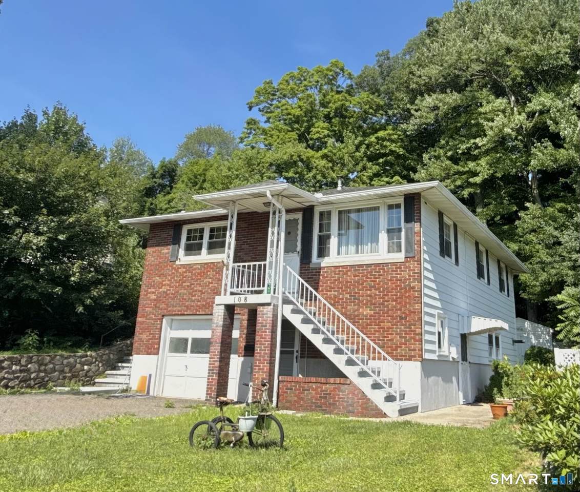 108 Moreland Avenue - Photo 1