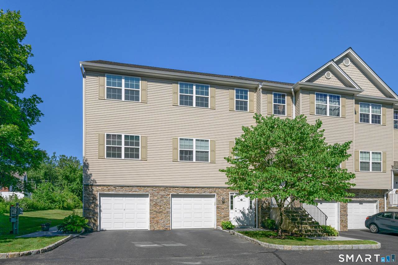 27 Riverview Court - Photo 1