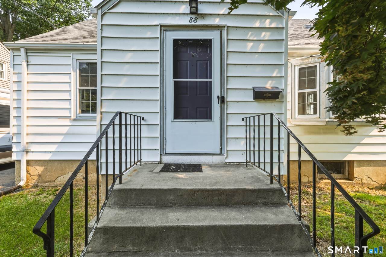 88 Englewood Avenue - Photo 1