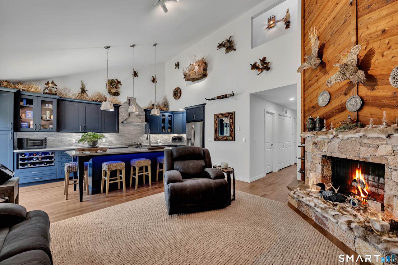 332 Ledge Drive - Photo 1