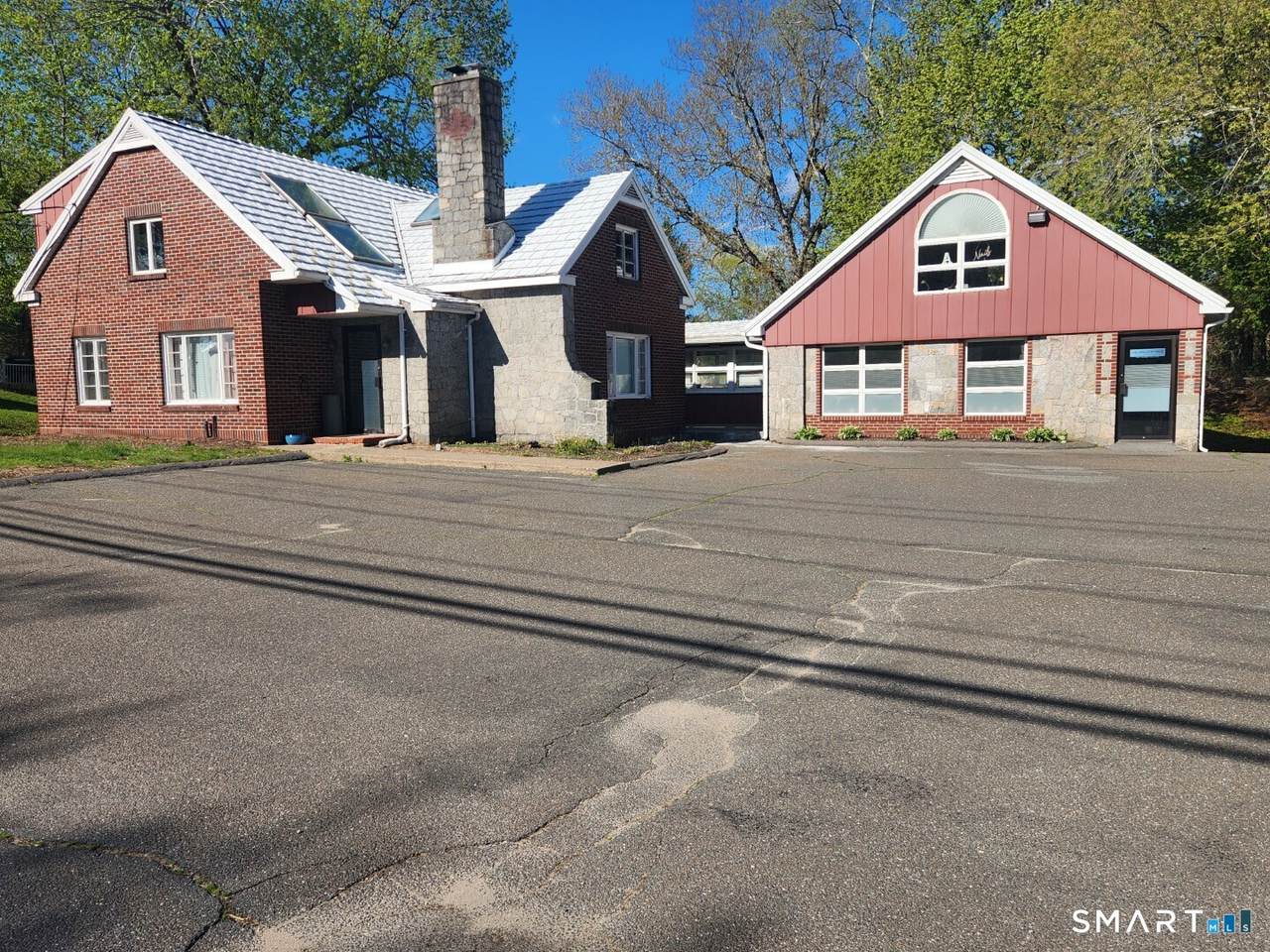 79 Stafford Road - Photo 1