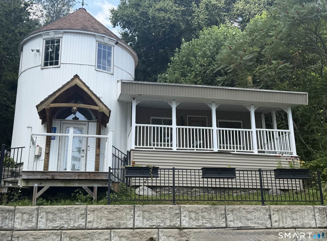 729 Wakefield Boulevard - Photo 1