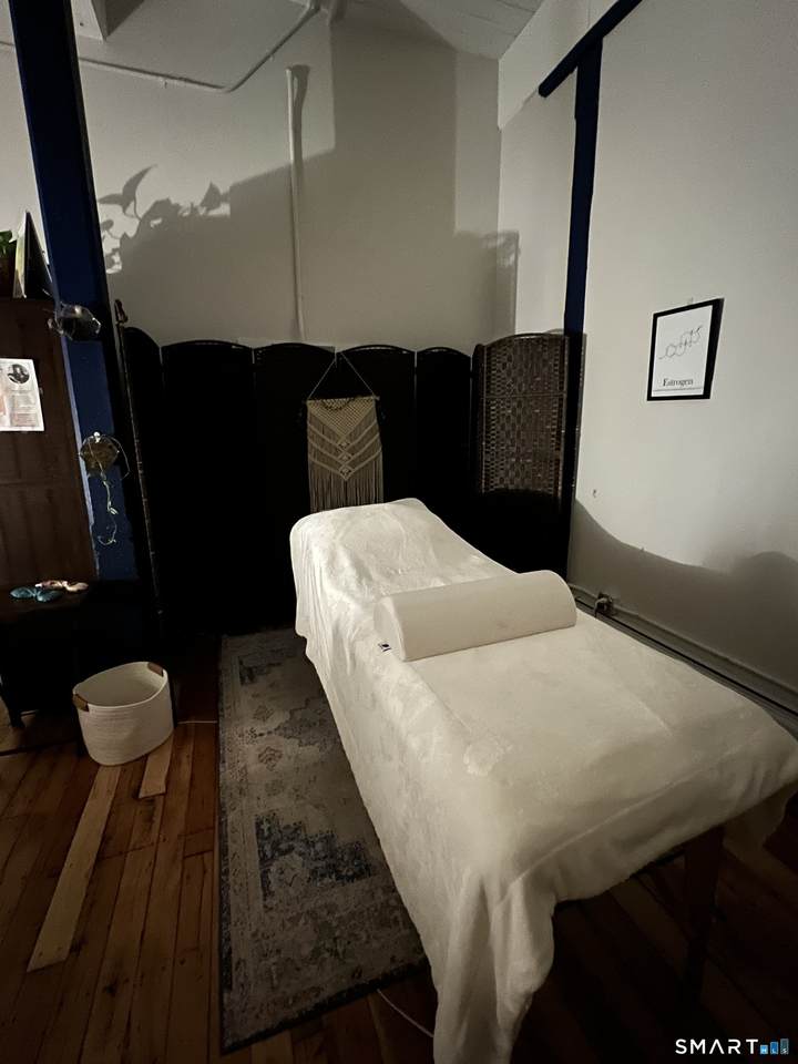 https://bt-photos.global.ssl.fastly.net/ctmls/1280_boomver_1_24190431-1.jpg