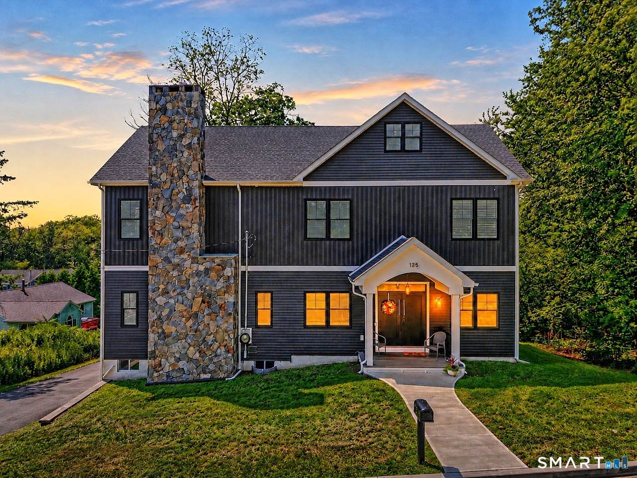 125 Ridgewood Drive - Photo 1