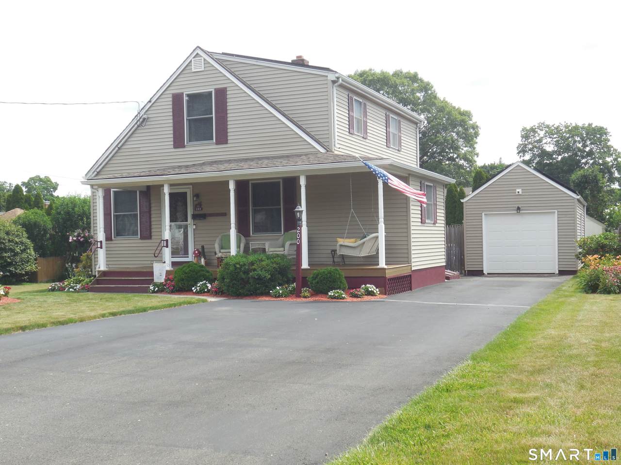 200 Douglas Drive - Photo 1