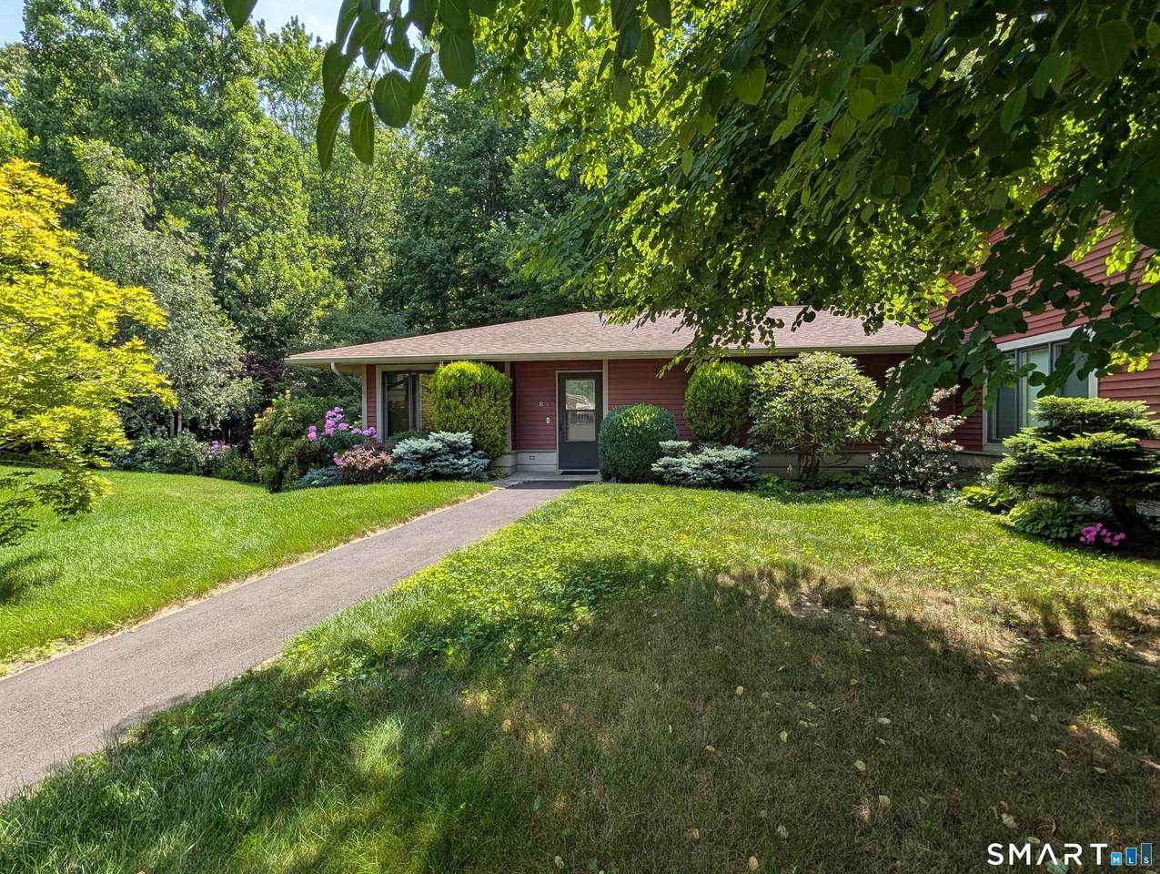 8 Sycamore Drive - Photo 1
