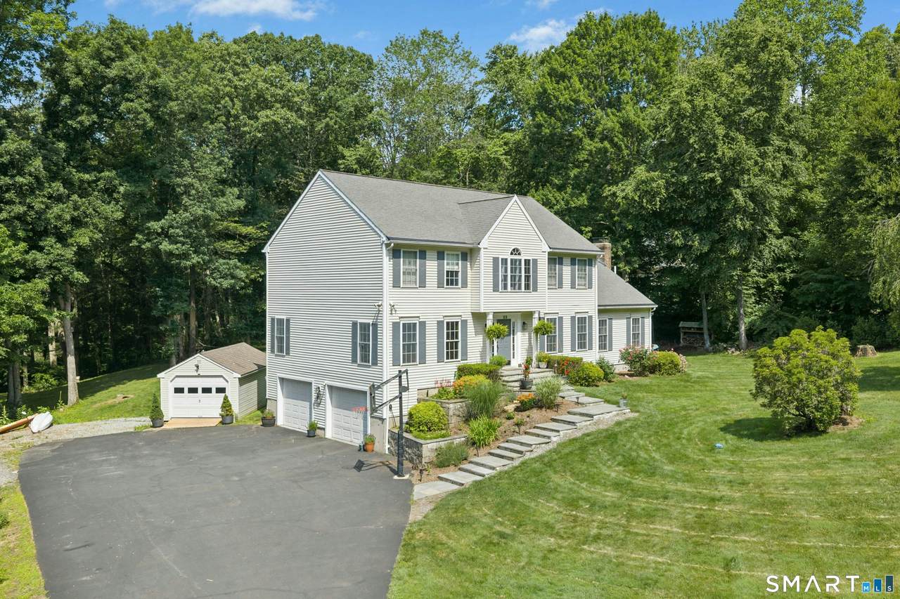 33 Pond View Drive - Photo 1