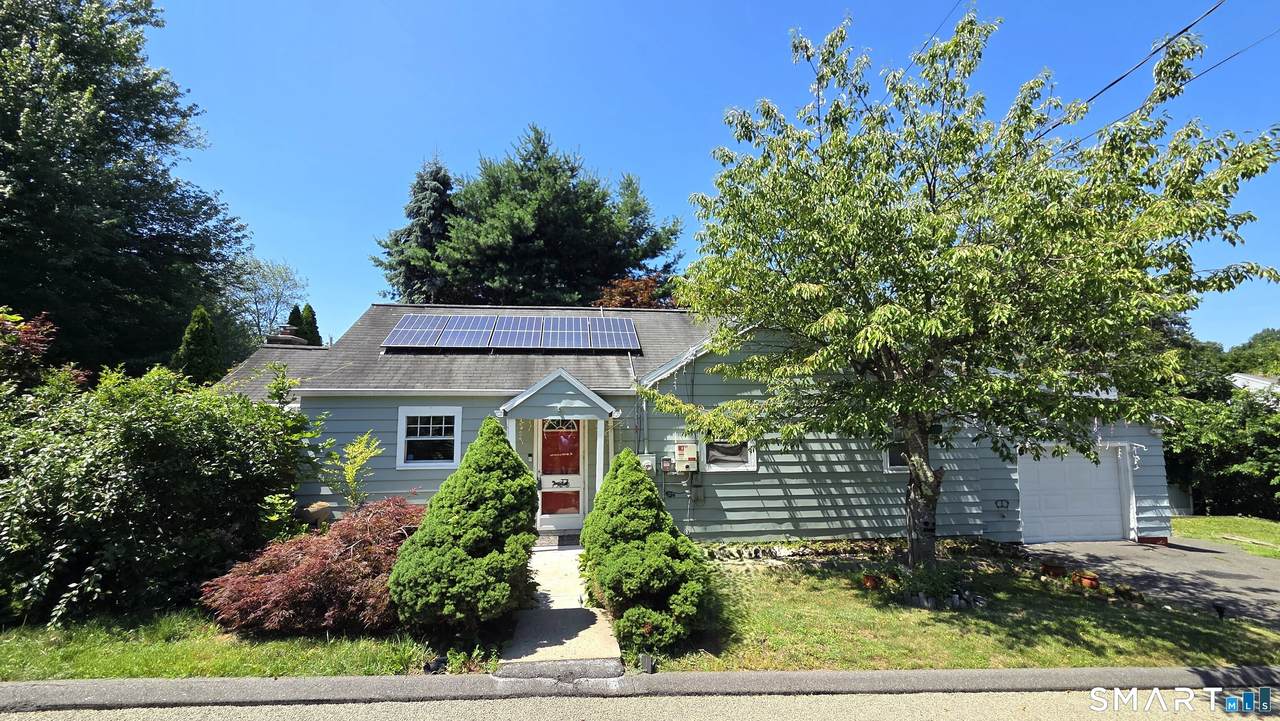 28 Elberta Avenue - Photo 1