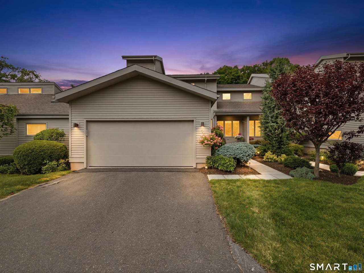 2 Shirecrest - Photo 1