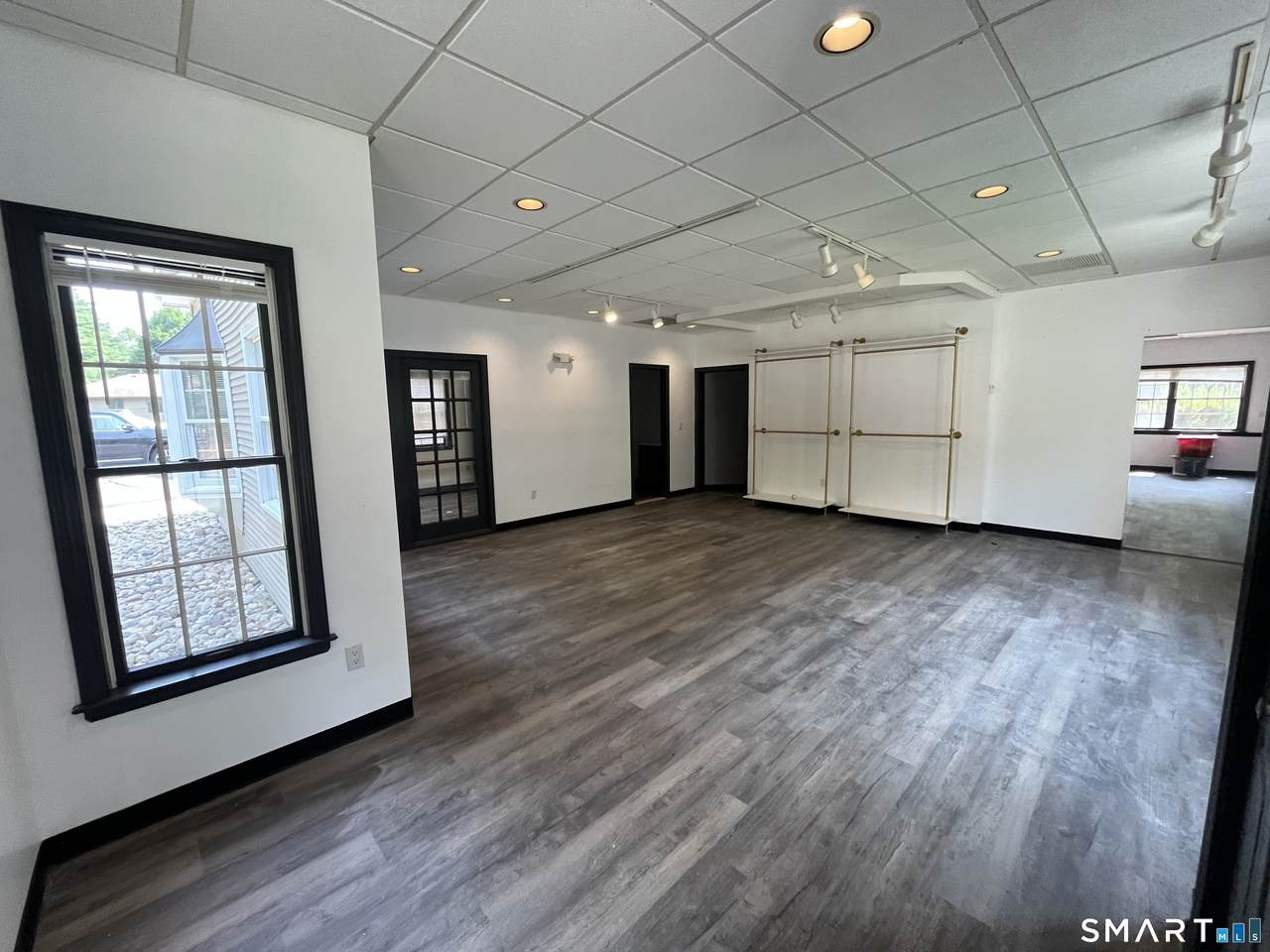 85 River Road - Photo 1