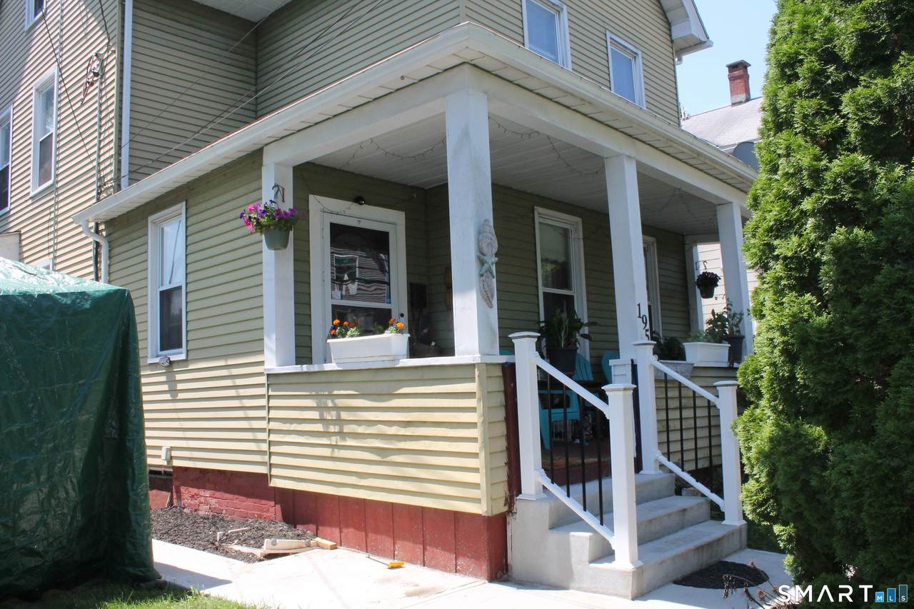 195 Sherman Avenue - Photo 1