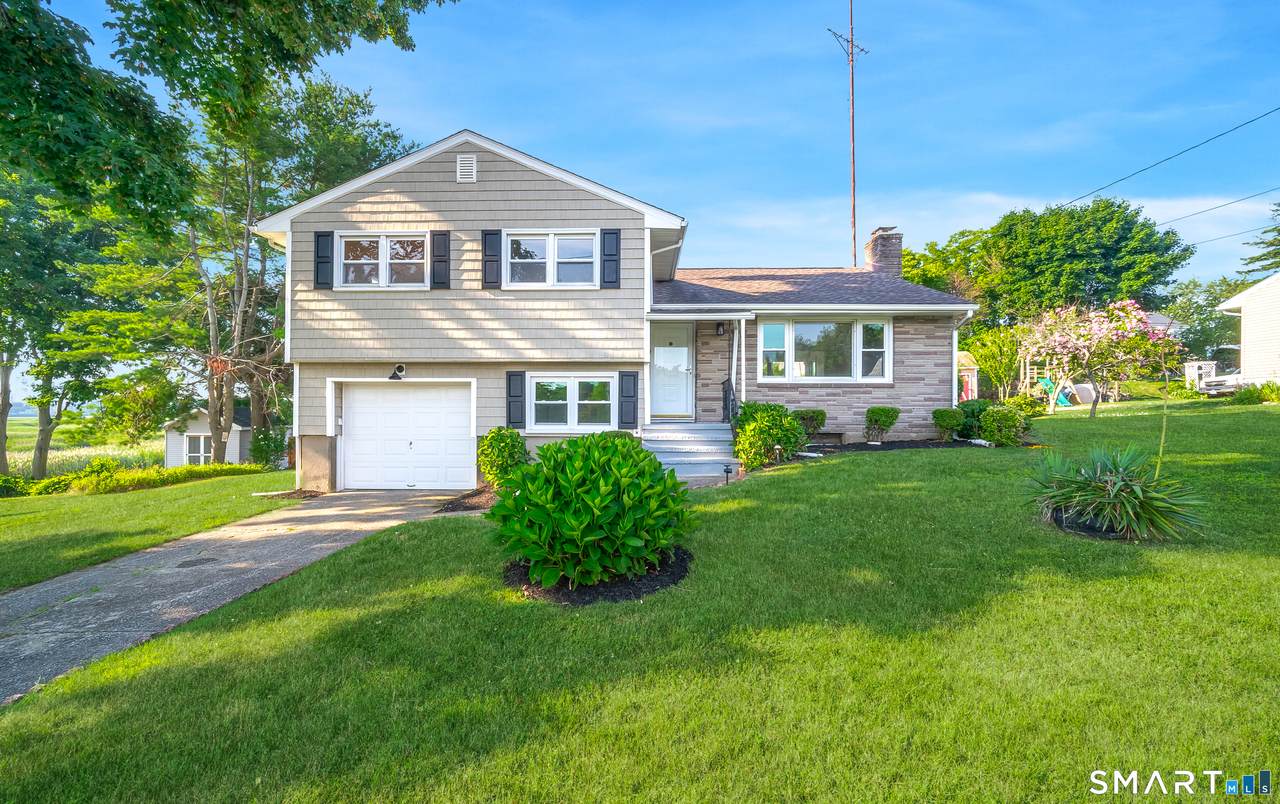 66 Bridgeview Place - Photo 1