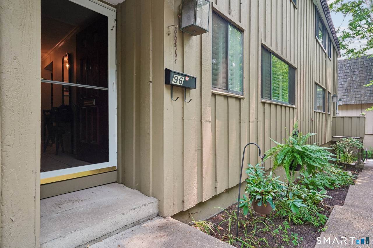 96 Ledgebrook Drive - Photo 1