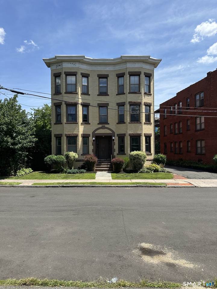 36 Essex Street - Photo 1