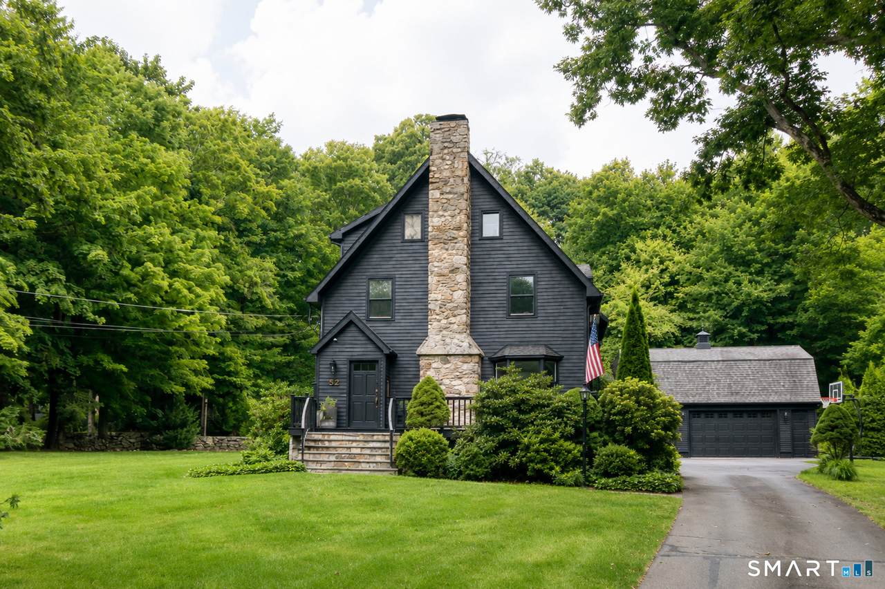 132 Perry Avenue - Photo 1