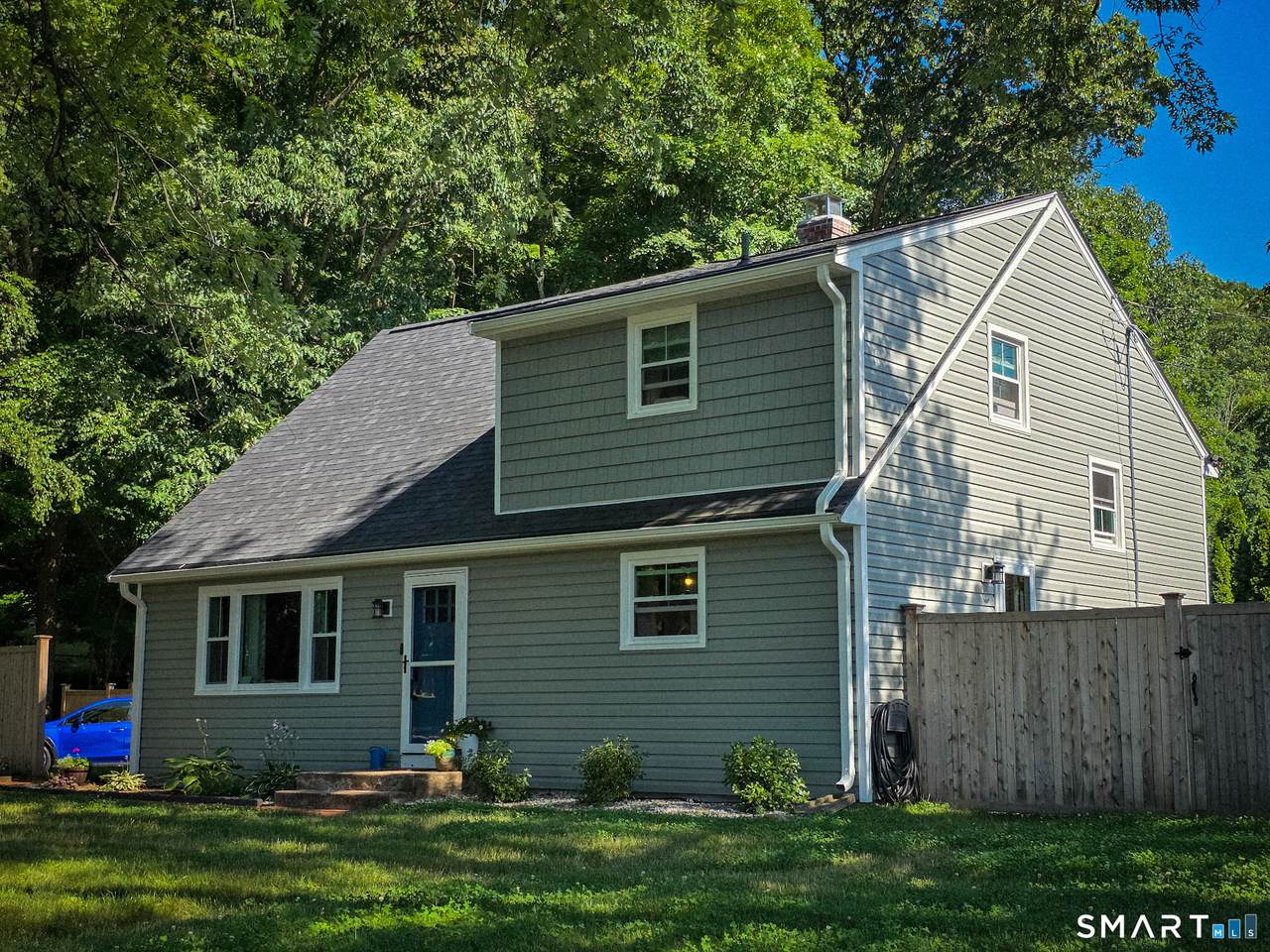 55 Ridgewood Drive - Photo 1