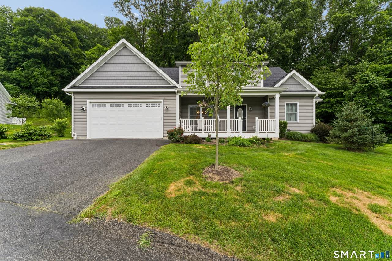 7 Tall Oaks Drive - Photo 1