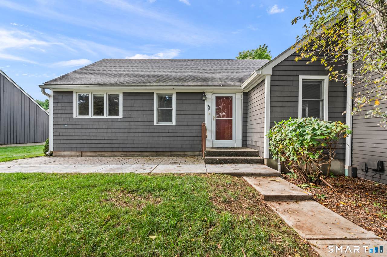36 Charter Oak Square - Photo 1