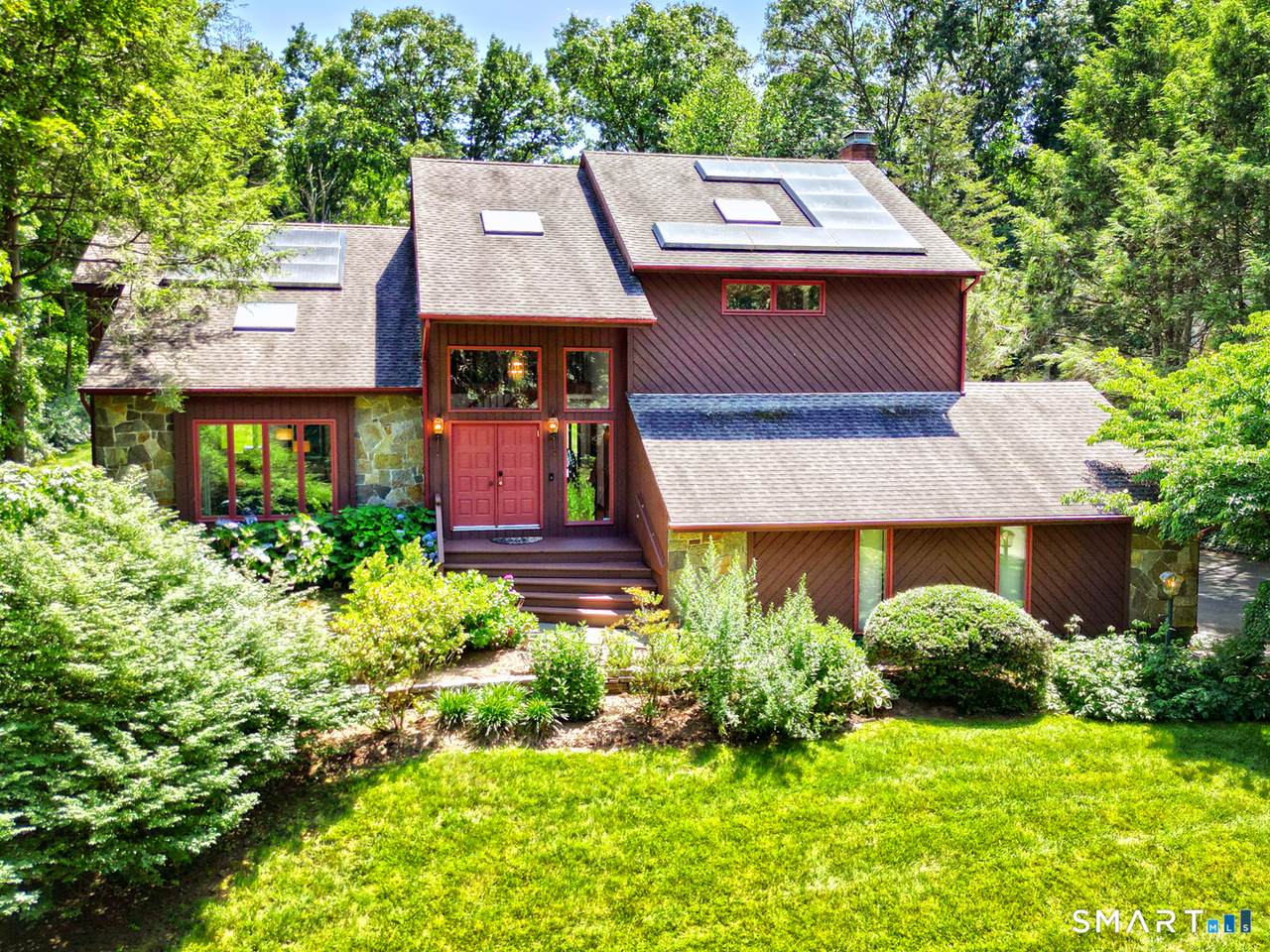 67 Christopher Lane - Photo 1