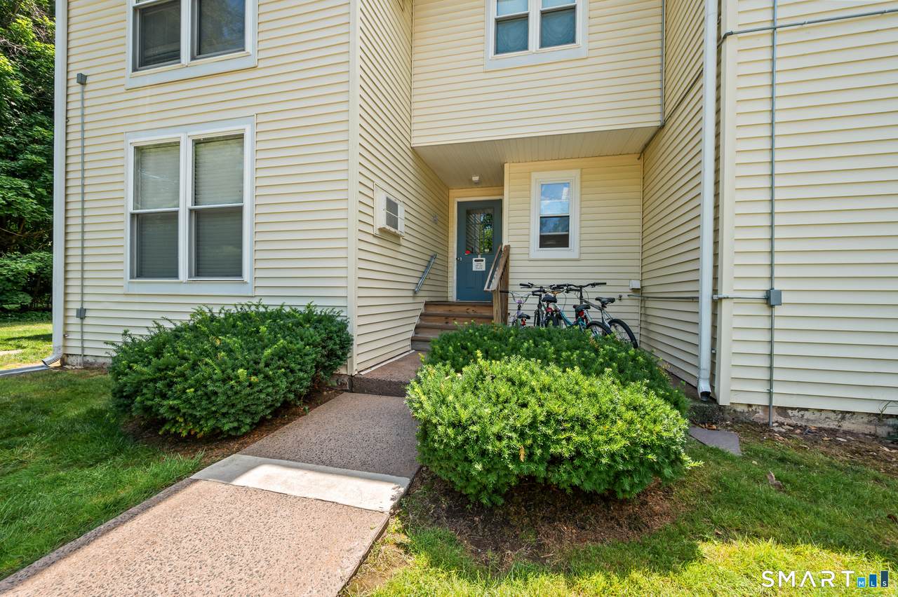949 Pleasant Valley Road - Photo 1