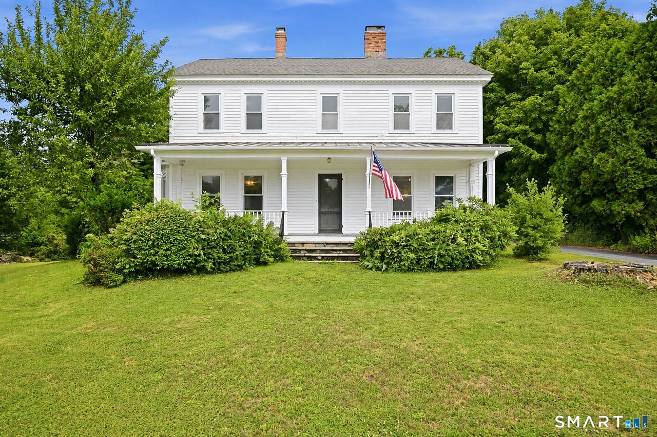 192 Center Street - Photo 1