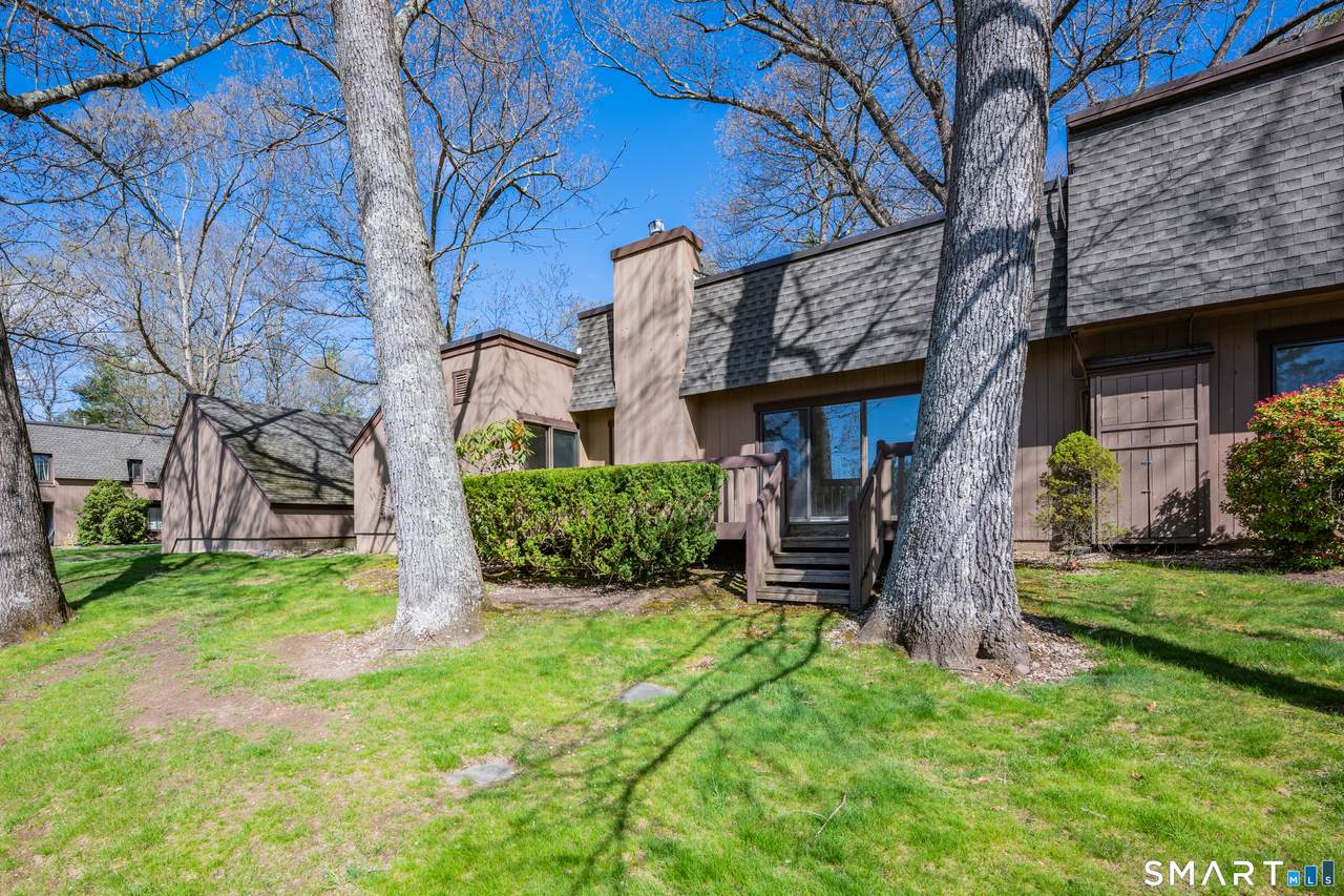 14 Canterbury Lane - Photo 1