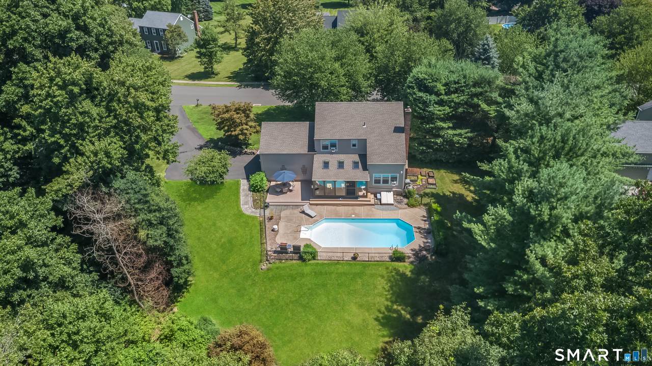 17 Fairlawn Drive - Photo 1