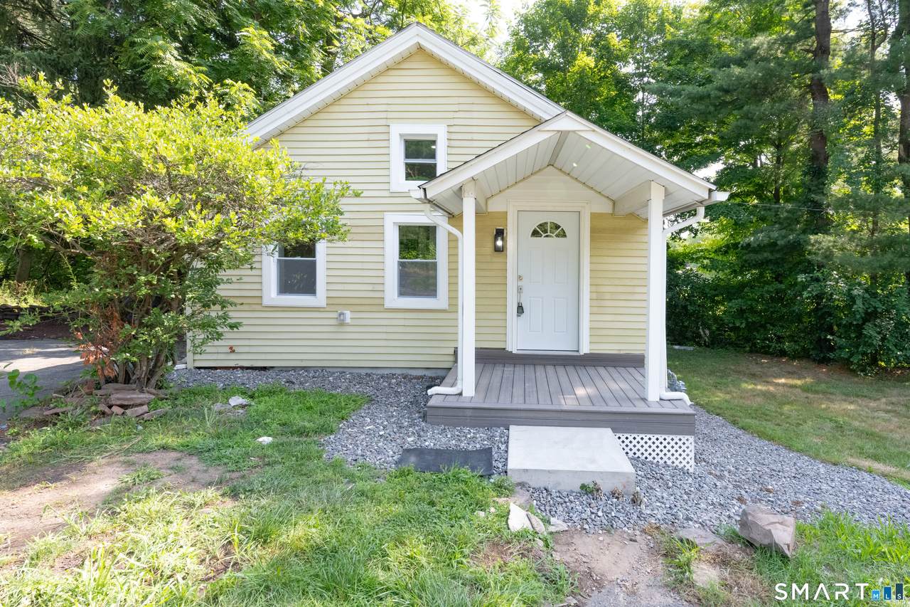 1178 Poquonock Avenue - Photo 1