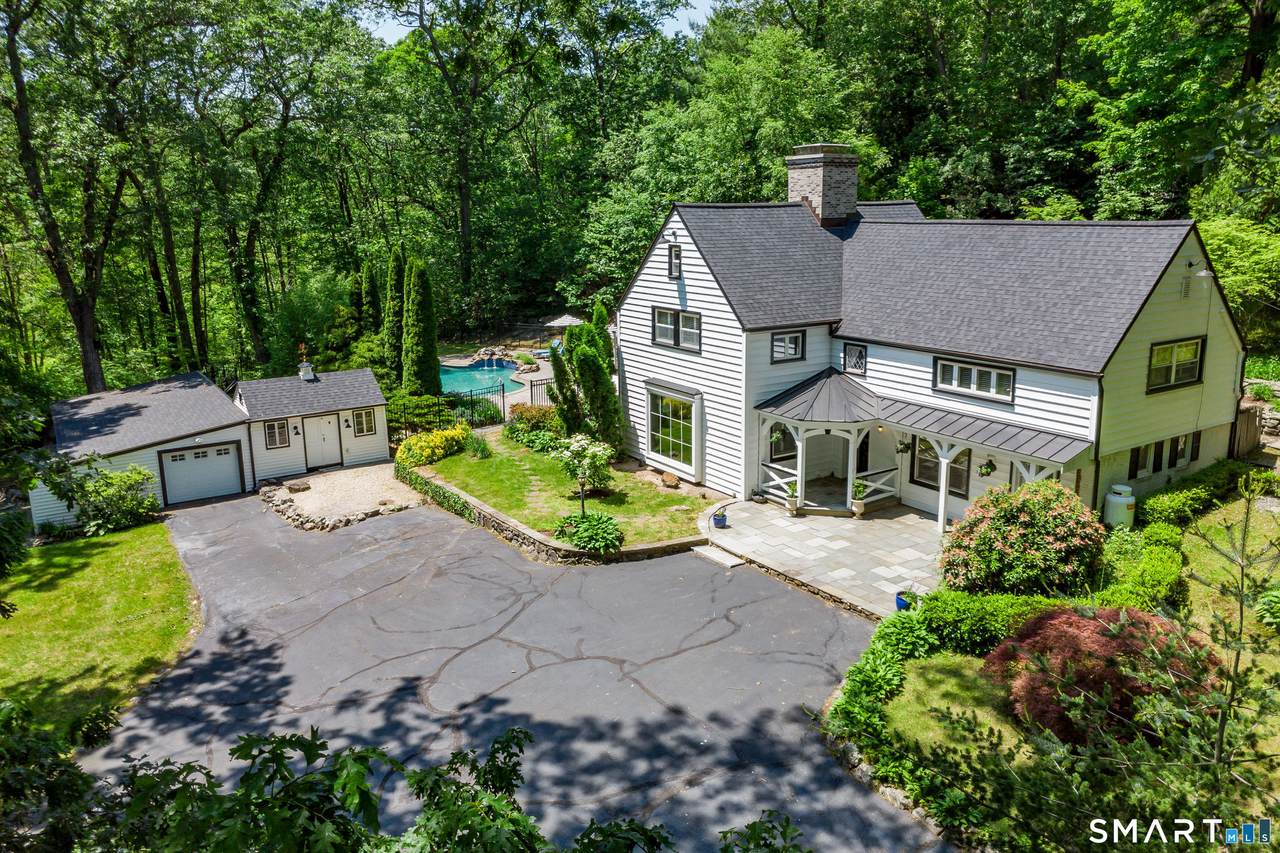 77 Crest Road - Photo 1