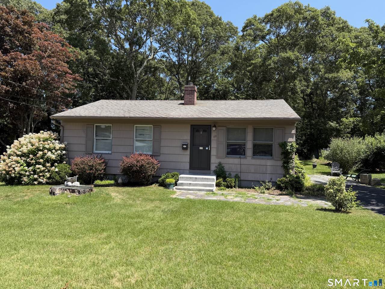 69 Nantucket Drive - Photo 1
