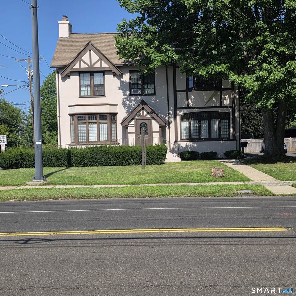 1844 Whitney Avenue - Photo 1