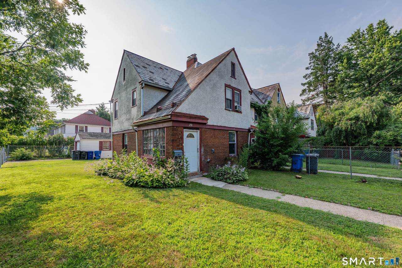 250 Hillside Avenue - Photo 1
