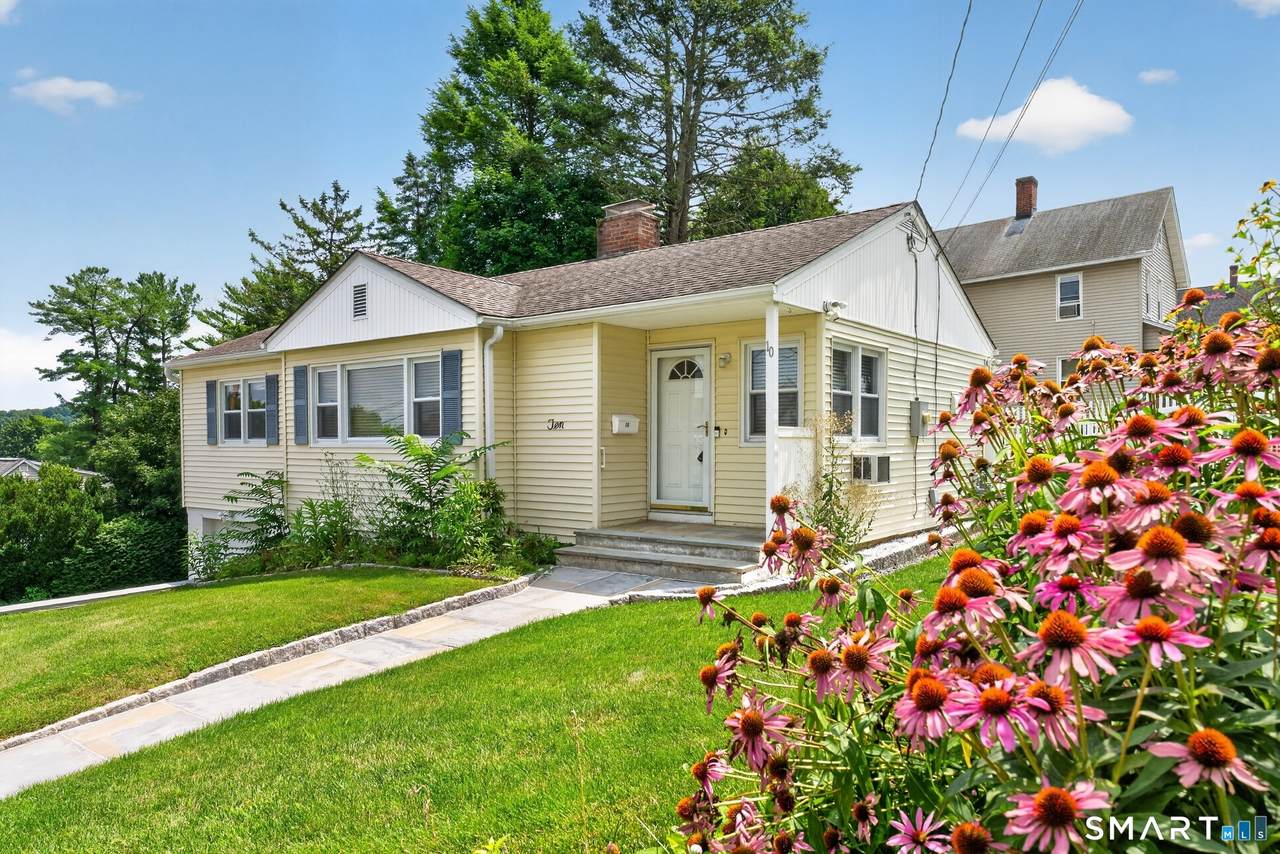 10 Seeley Street - Photo 1
