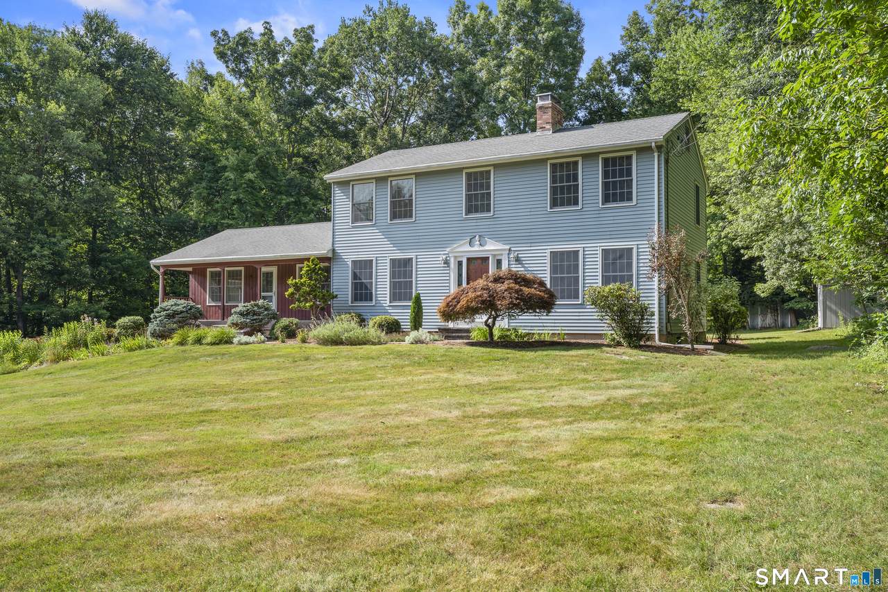882 Merrow Road - Photo 1