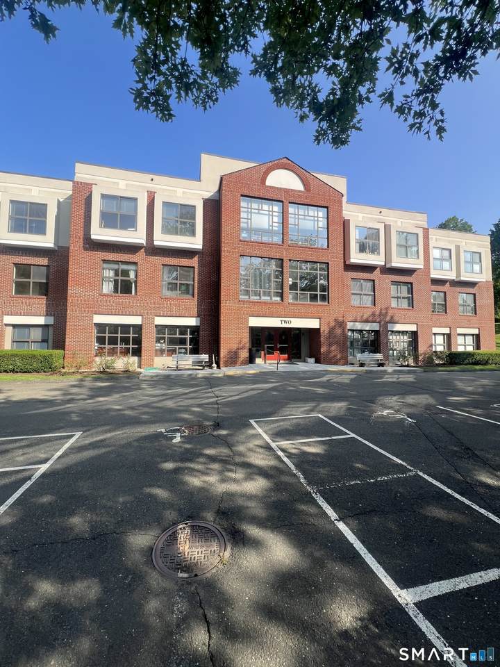 2 Pomperaug Office Park - Photo 1