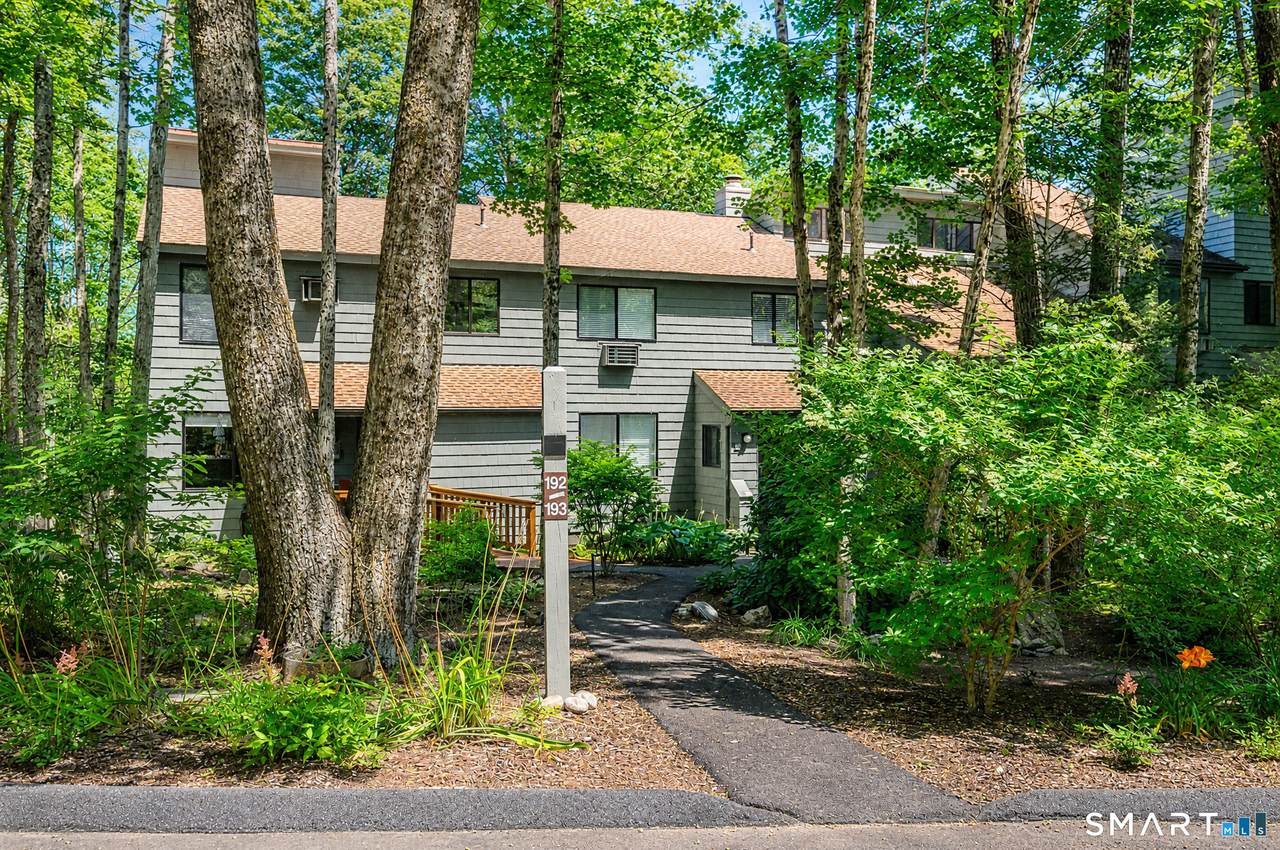 192 Ledge Drive - Photo 1
