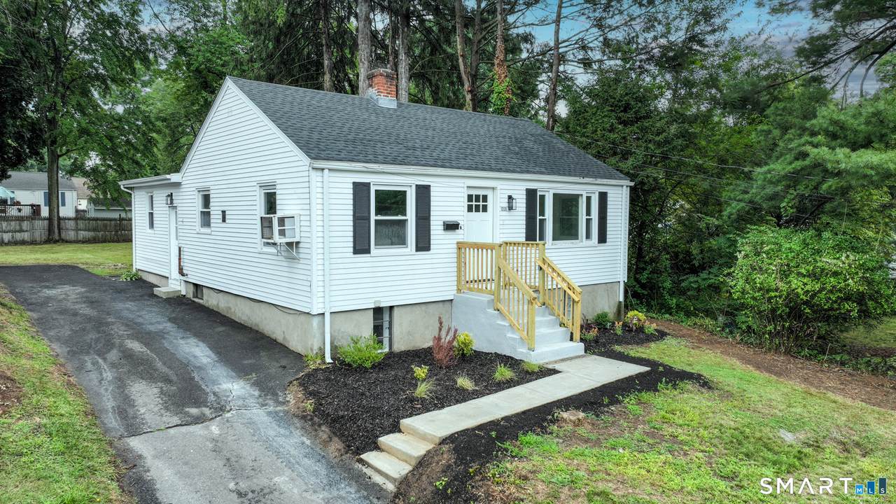 1008 Worthy Street - Photo 1
