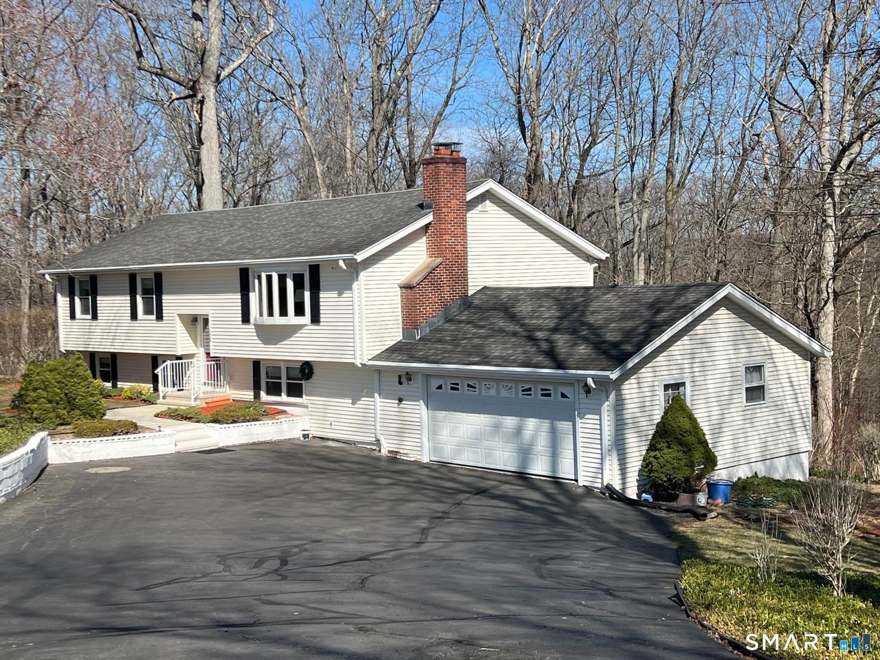 135 Parsonage Hill Road - Photo 1
