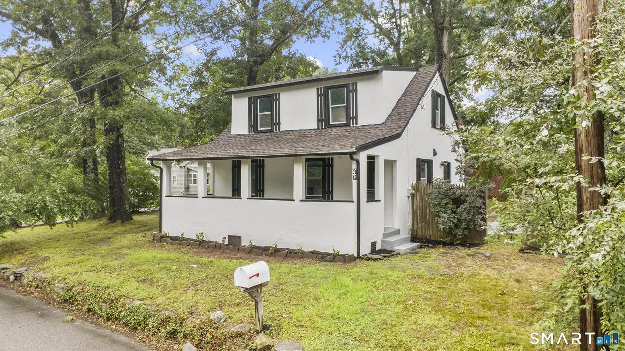 30 Barbara Avenue - Photo 1