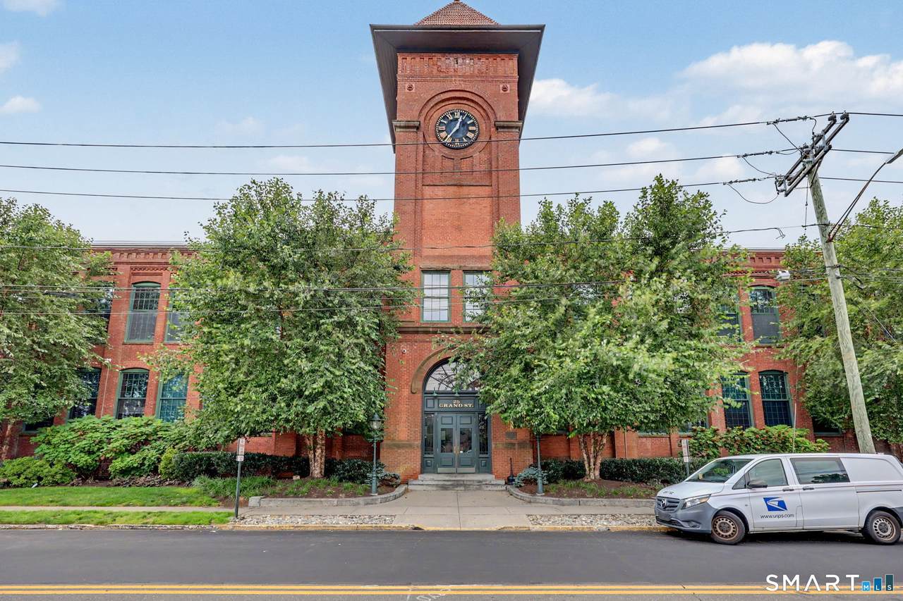 25 Grand Street - Photo 1