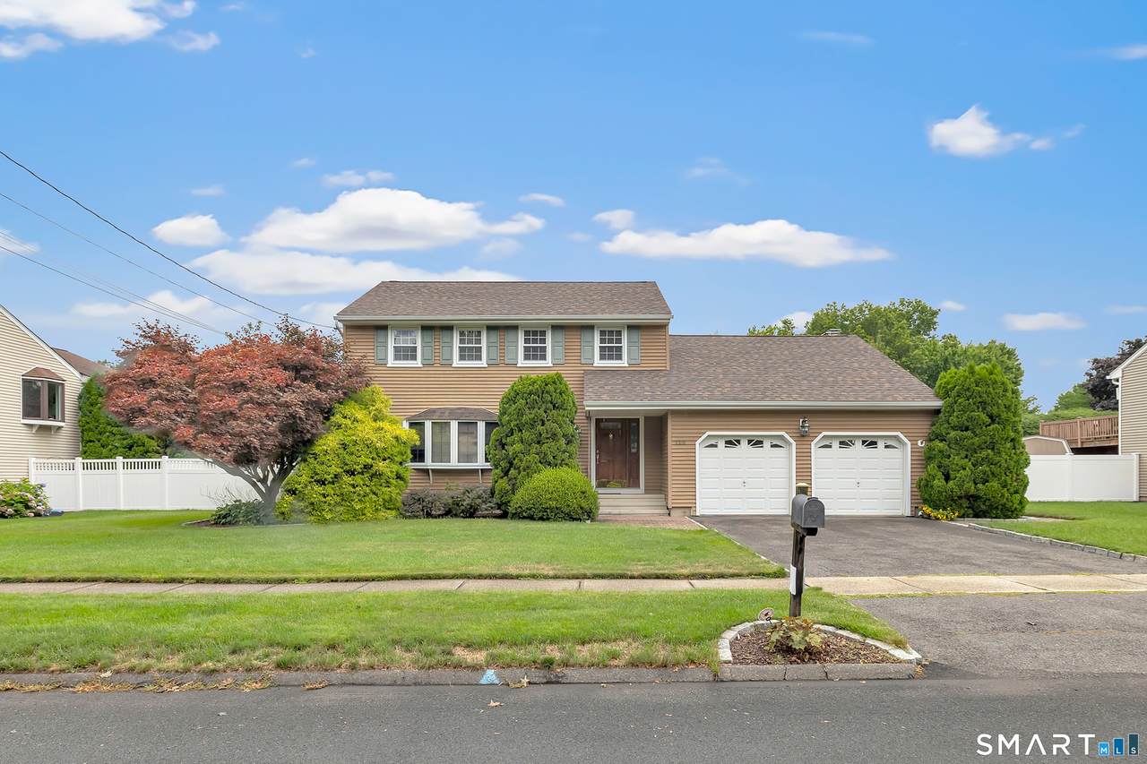 120 Sheffield Drive - Photo 1
