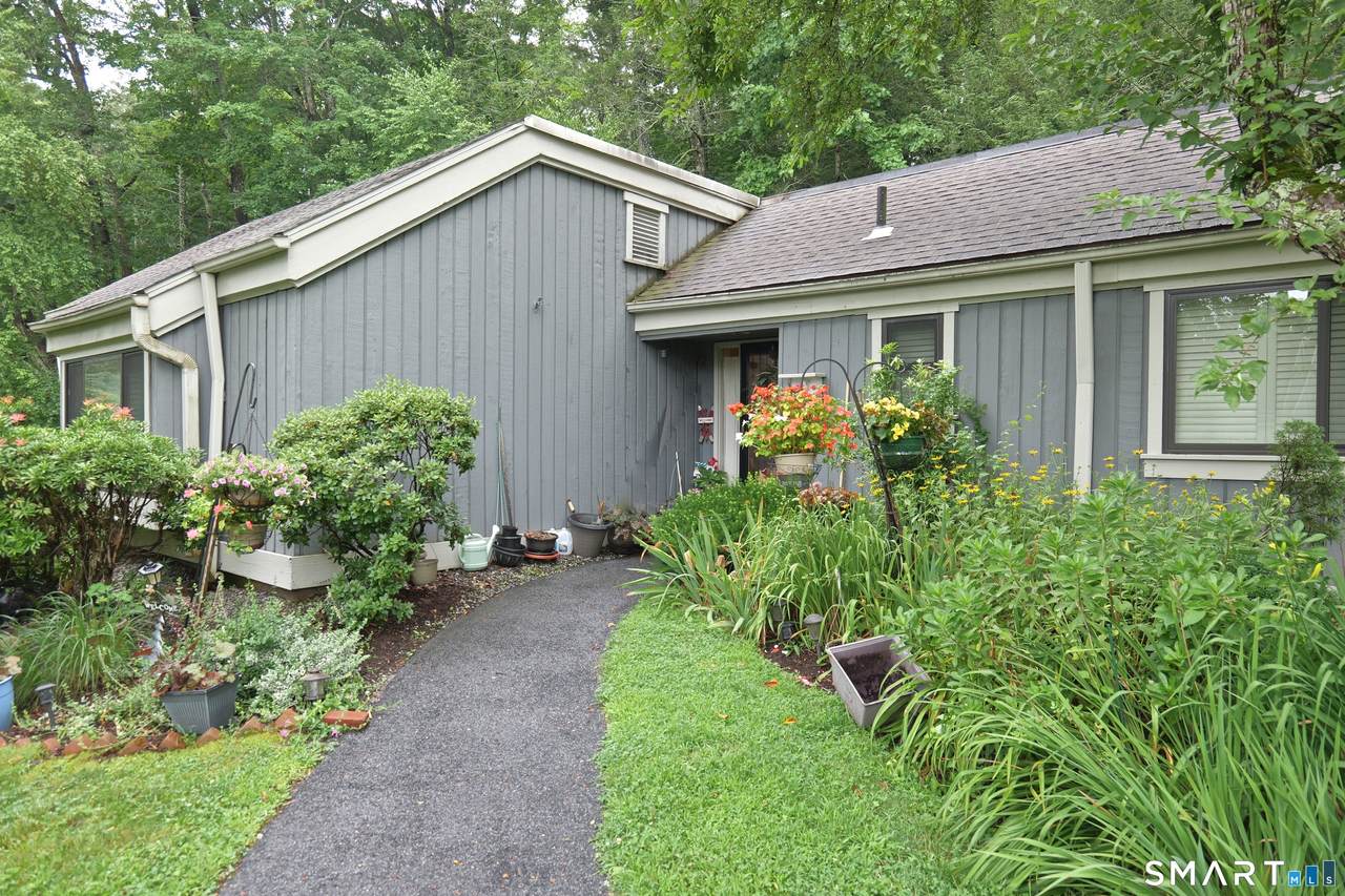 345 Heritage Village - Photo 1