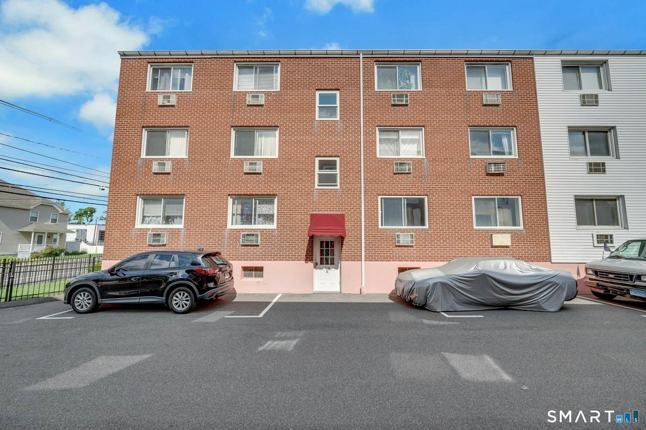 4 Van Zant Street - Photo 1